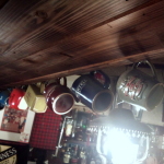 ぶら下がってる高そうなビアジョッキ？